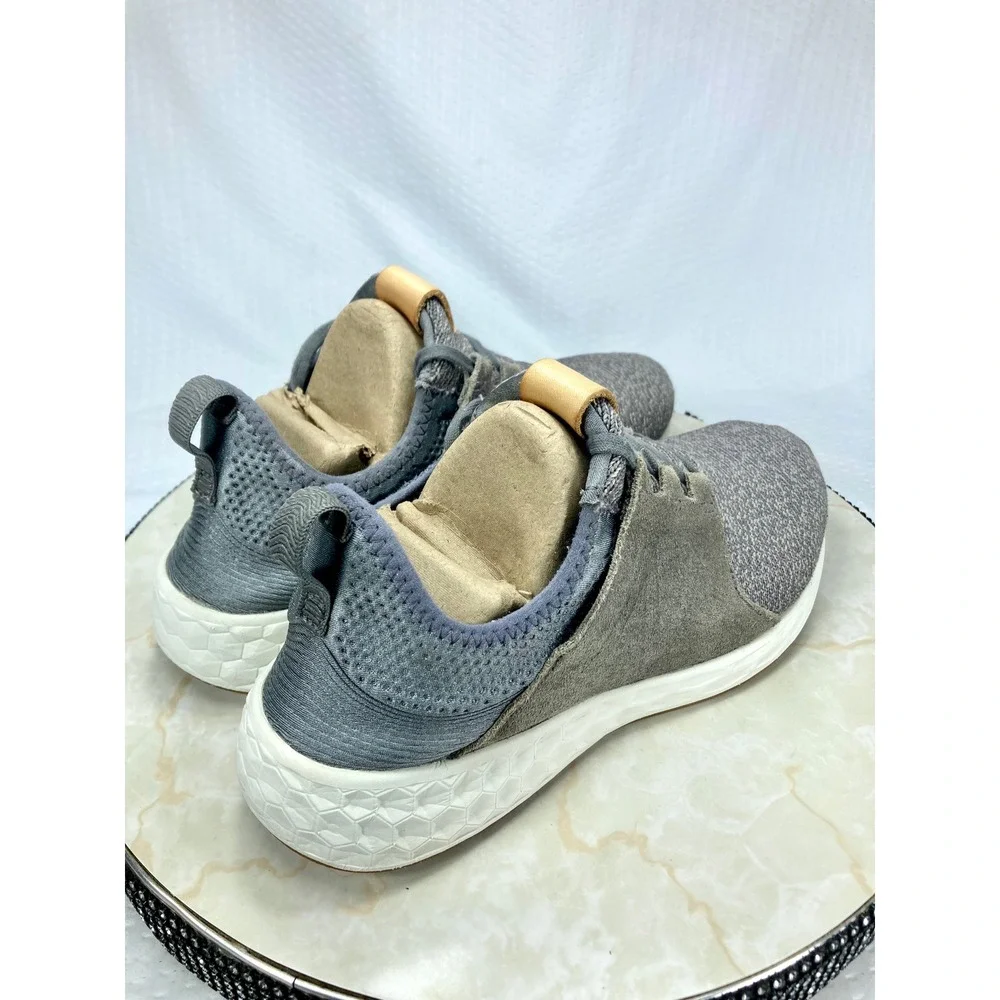 New Balance Fresh Foam Cruz MCRUZOS Running Shoes Mens 9 Gray Knit Suede Sneaker